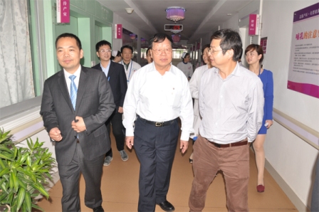 ܣ᳤ͬУ½ڲι۲סԺ